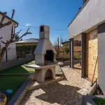 Floreani By Interhome * Vir