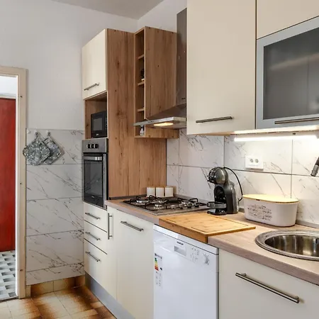 Floreani By Interhome * Vir