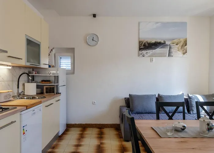 Floreani By Interhome * Vir