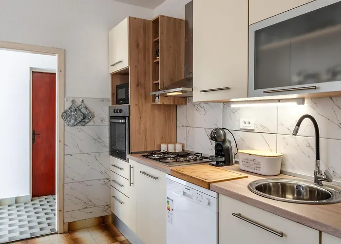 Floreani By Interhome * Vir