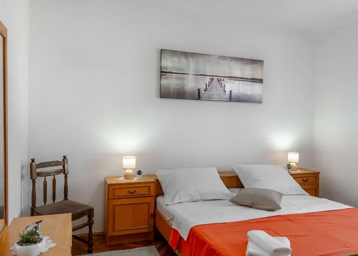 Lägenhet Floreani By Interhome