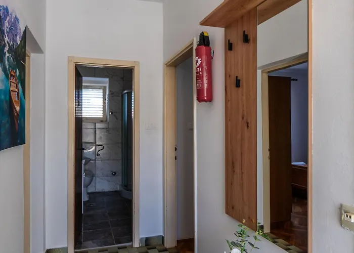 Floreani By Interhome Lägenhet