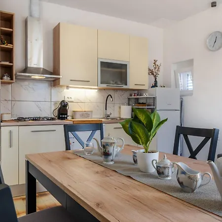 Apartment Floreani By Interhome *