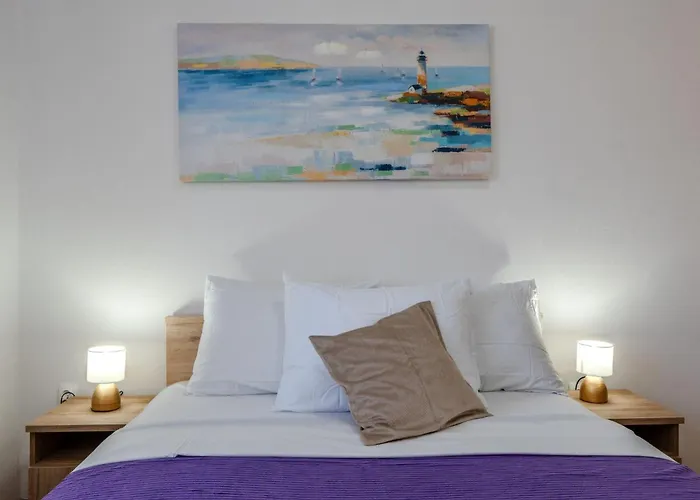 Floreani By Interhome Vir