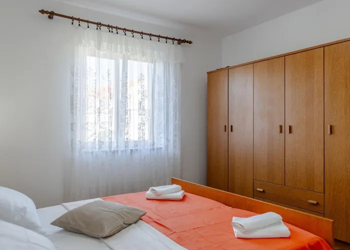 Floreani By Interhome * Vir